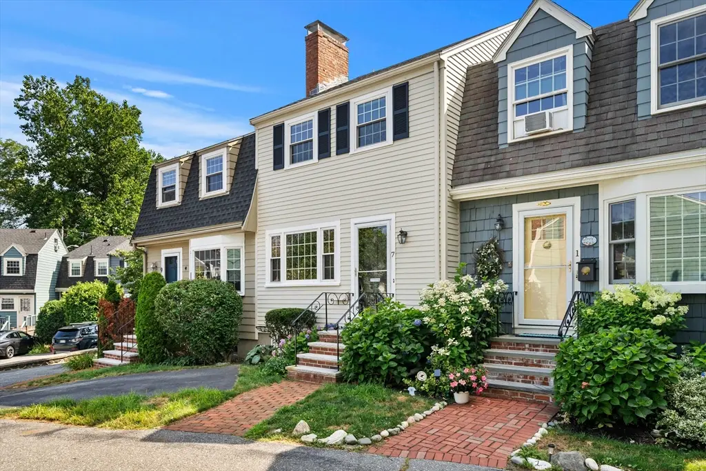 7 Bradford Court, Marblehead, MA 01945 - #1