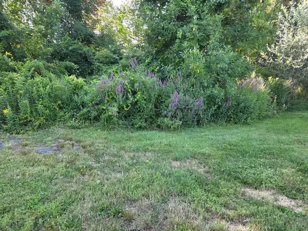 0 River Rd E, Berlin, MA 01503