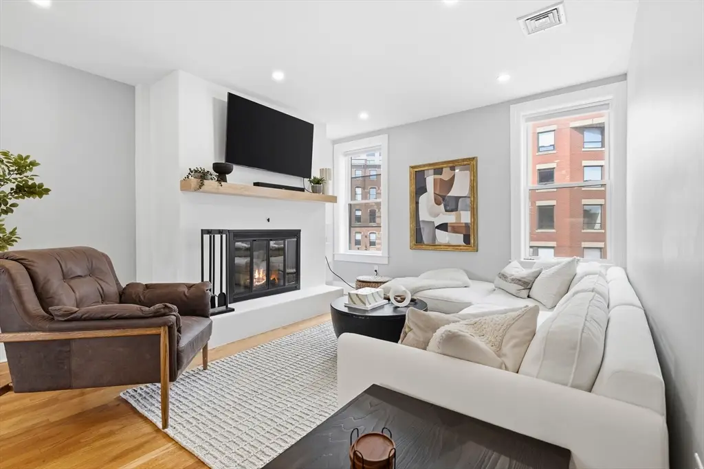 129 North Washington St #3, Boston, MA 02113 - #1