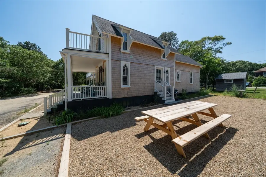 9 Brunswick, Oak Bluffs, MA 02557 - #3