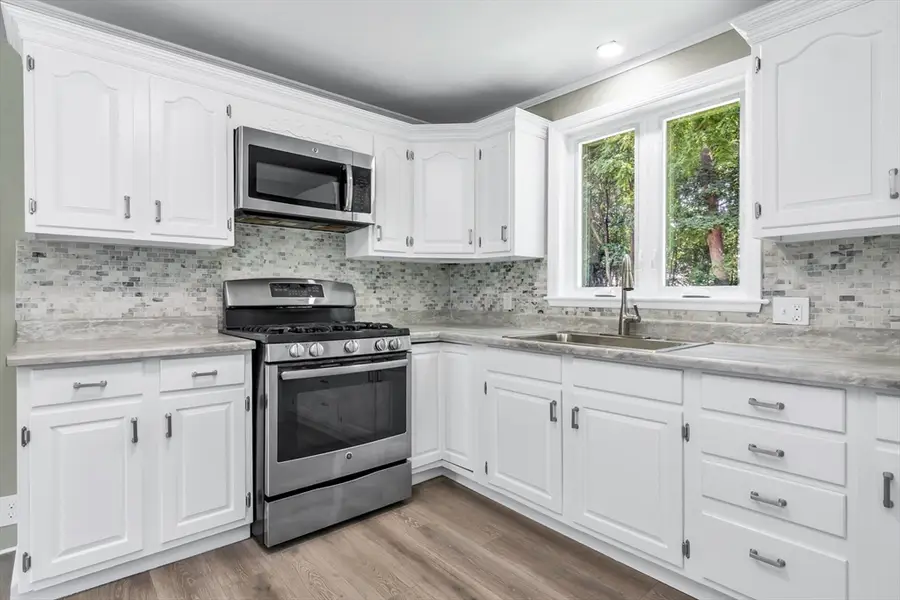 16 Beaconsfield Street, Lawrence, MA 01843 - #3