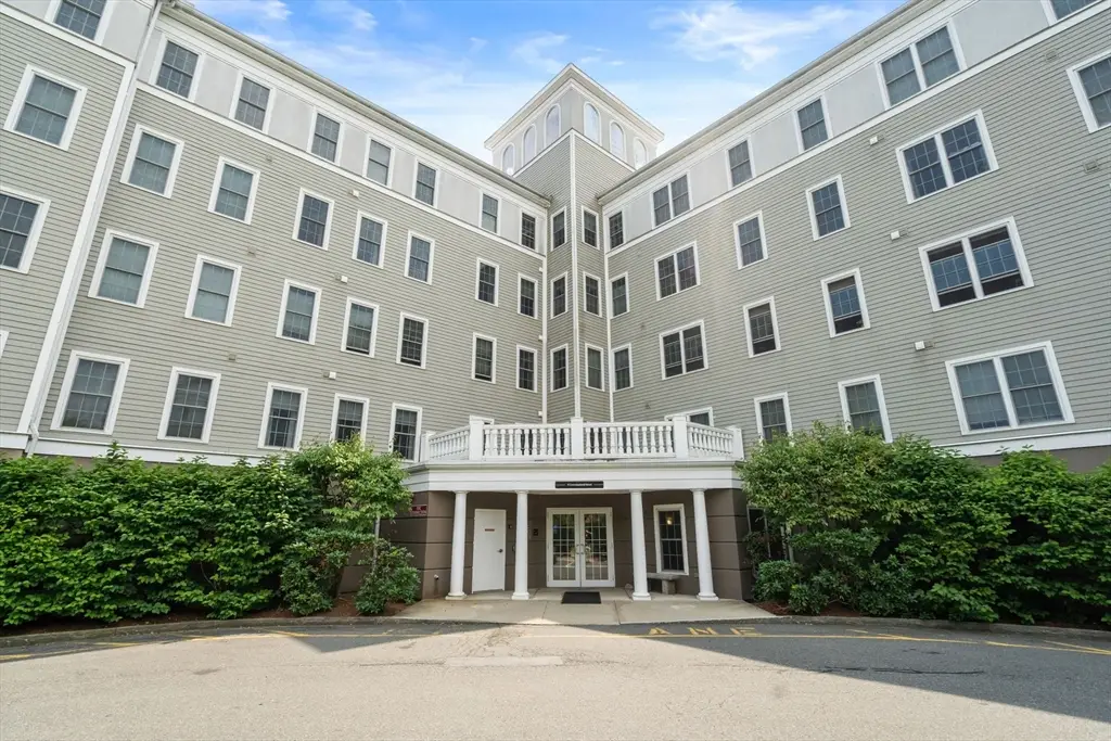 8 Crowninshield St #212, Peabody, MA 01960 - #1
