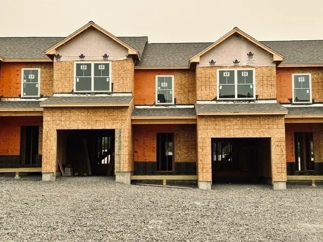 13 Elise Avenue #90, Londonderry, NH 03053 - #3