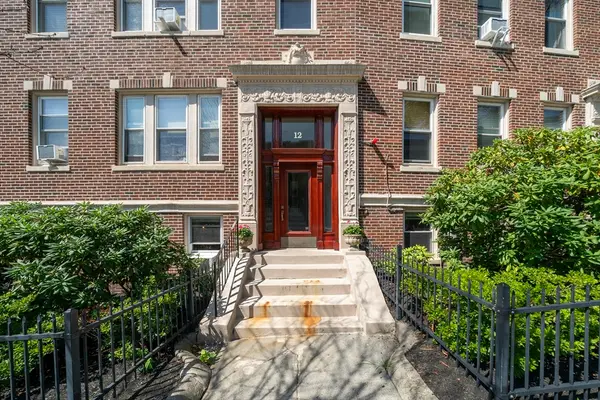 12 James Street #B, Brookline, MA 02446