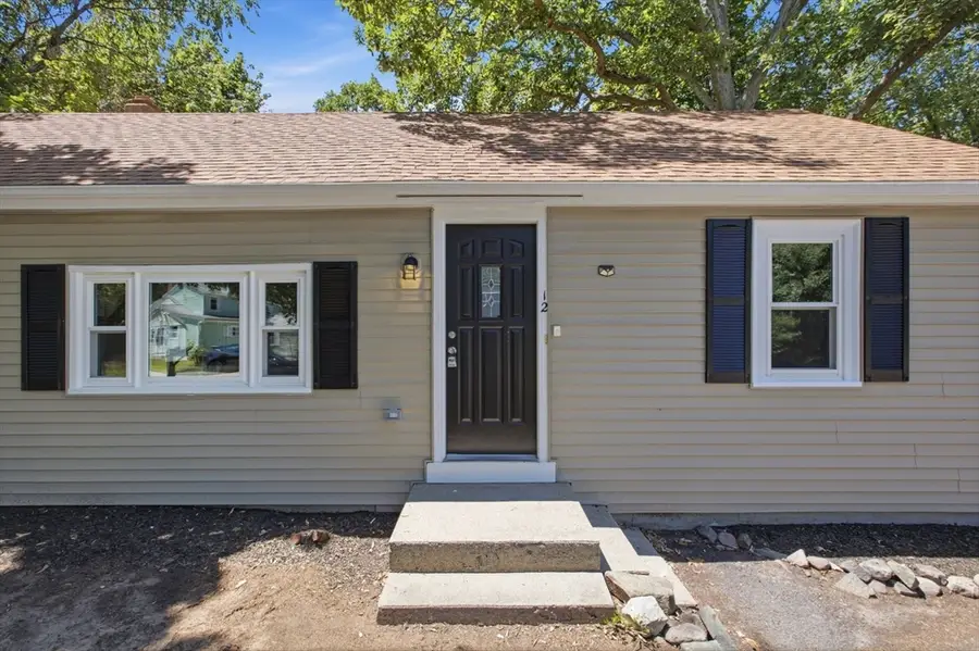 12 Elizabeth St, Stoughton, MA 02072 - #2