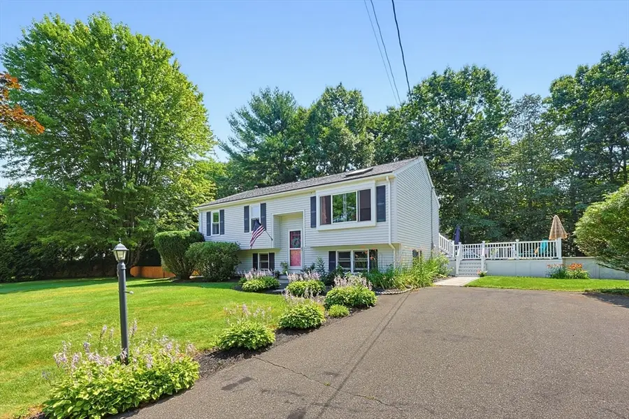 29 Tide Meadows Dr, Berkley, MA 02779 - #3
