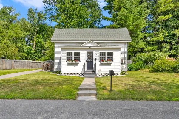 75 Norwood Ave, Leominster, MA 01453