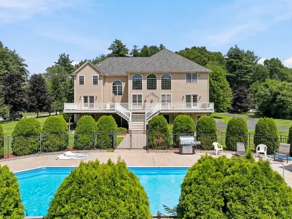 7 Jordyn Lane, Andover, MA 01810