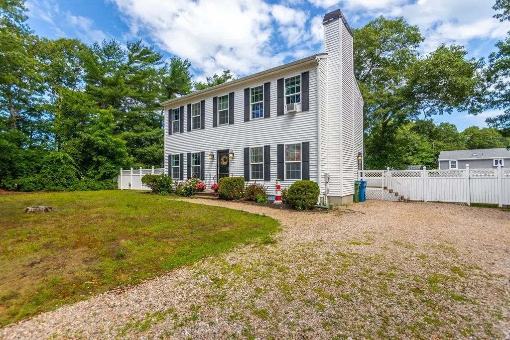 8 Hampden Rd, East Falmouth, MA 02536 - #1