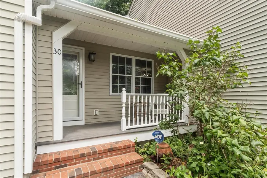 30 Twin Diamond Dr, Bridgewater, MA 02324 - #2