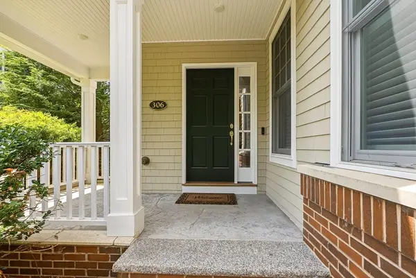 306 Hayfield #306, Wayland, MA 01778