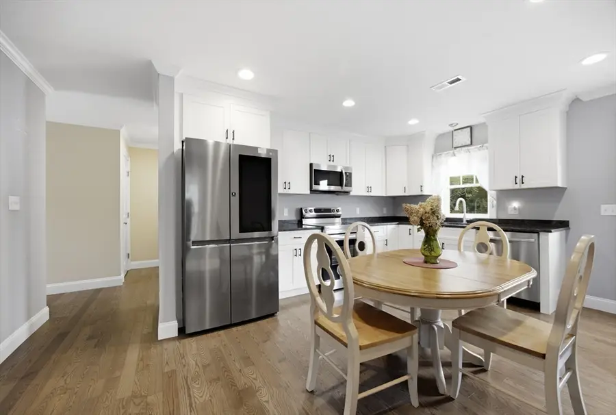 25 Riverside Dr. #25, Lakeville, MA 02347 - #3
