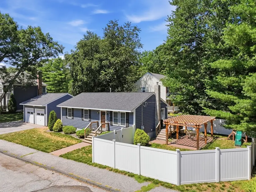 1 Daniels Rd, Hudson, MA 01749 - #2