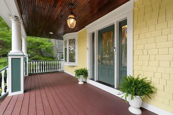 15 Lincoln St, Arlington, MA 02476