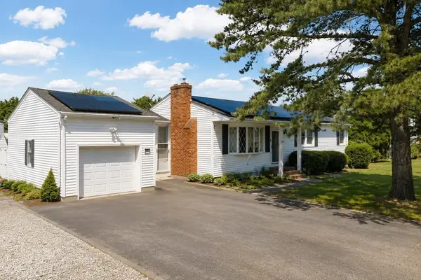 748 Warren Ave, Swansea, MA 02777