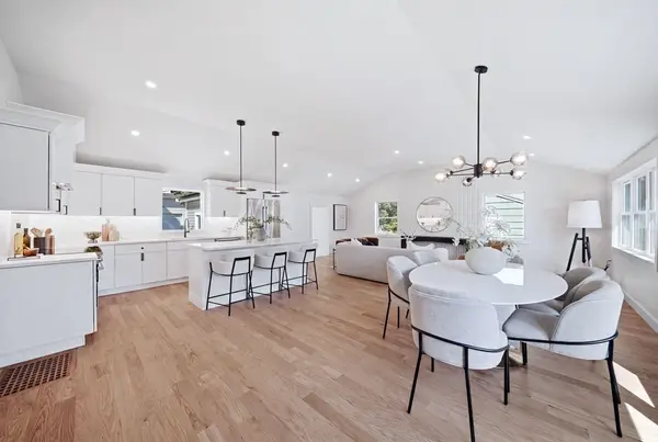 219 Hunting Rd, Needham, MA 02494