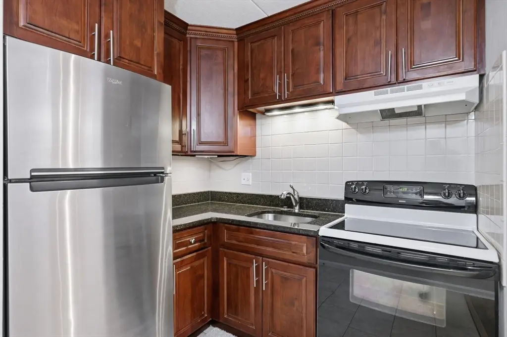 43-51 Albion St #B9, Melrose, MA 02176 - #1