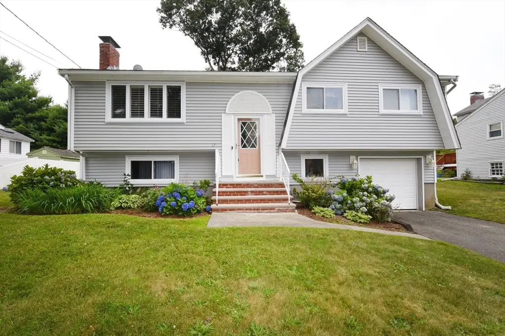 37 Thornton Ave, Brockton, MA 02301 - #1