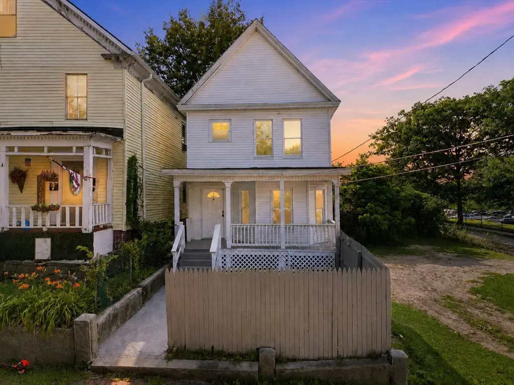 2 Ely St, Worcester, MA 01610 - #1