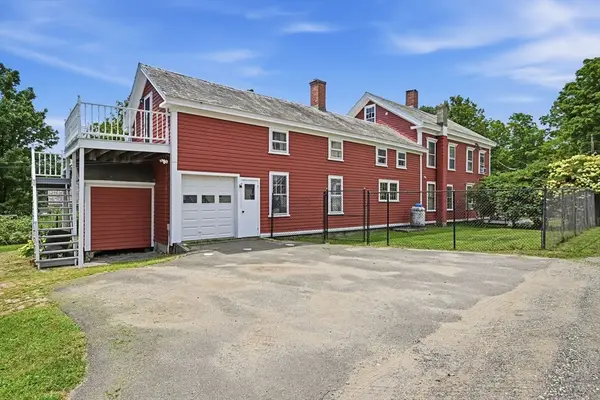 6 Nash Hill Rd, Williamsburg, MA 01096