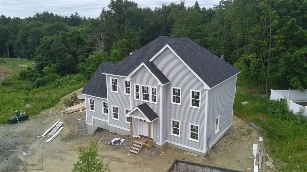4 Katie Ln, Groveland, MA 01834 - #1