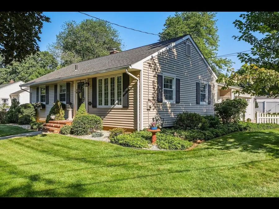36 Helen Cir, East Longmeadow, MA 01028 - #3