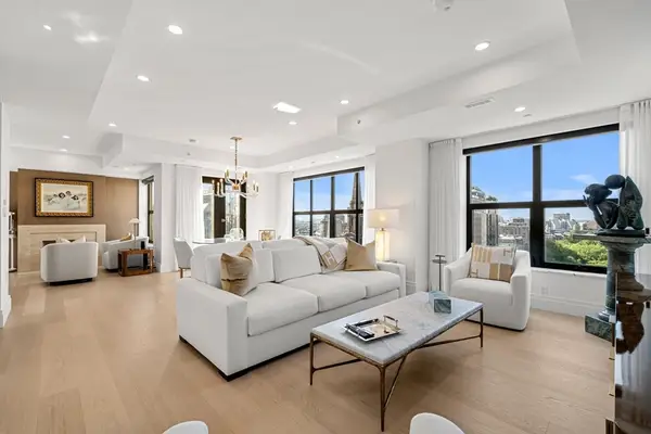 300 Boylston St #PH1201, Boston, MA 02116