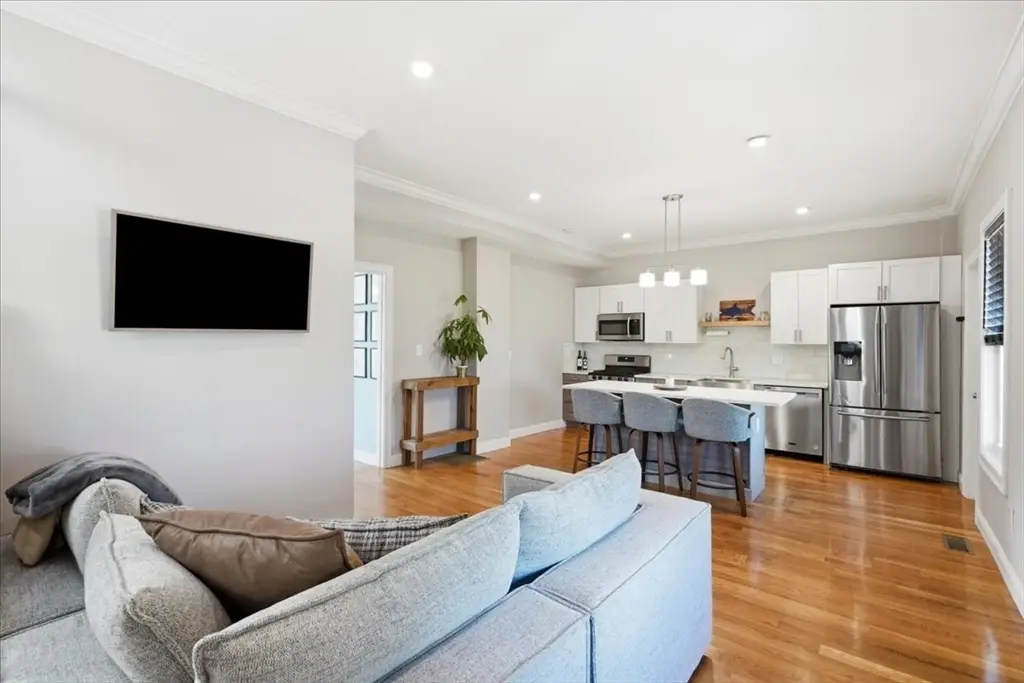 189 Shirley #2, Winthrop, MA 02152 - #1