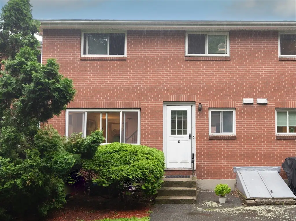 702 Main Street #E, Millis, MA 02054 - #1