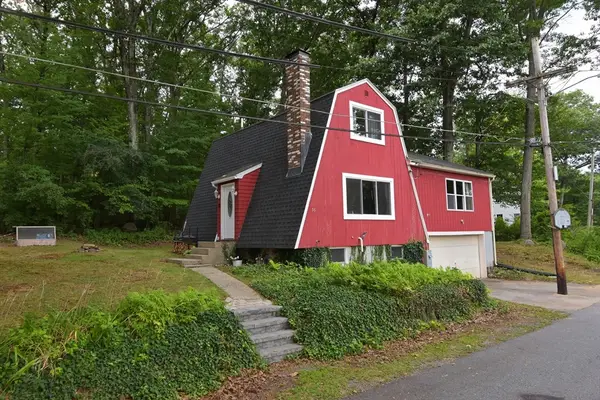 36 Hunter Ave, Hudson, MA 01749