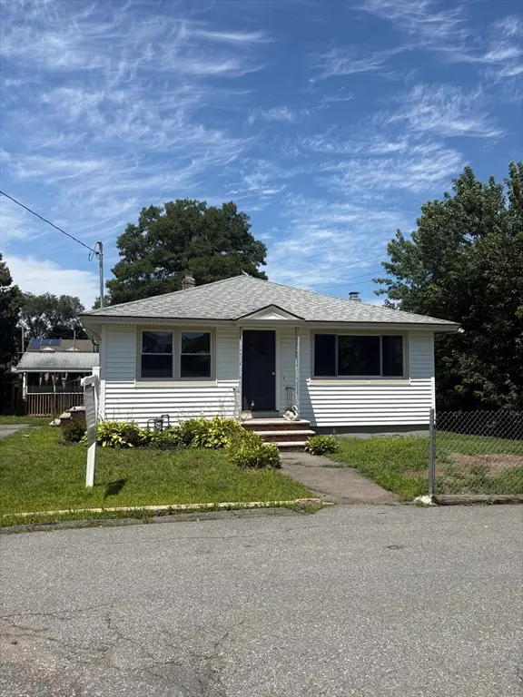 5 Lafayette Ave, Lawrence, MA 01843