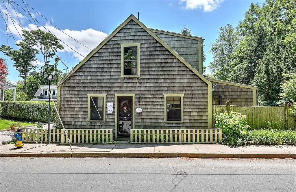 26 Bridge St, Warren, RI 02885 - #1