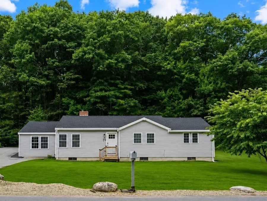 19 East Rd, Westminster, MA 01473 - #2