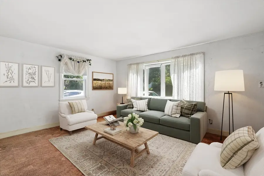 308 Pleasant St, Stoughton, MA 02072 - #3
