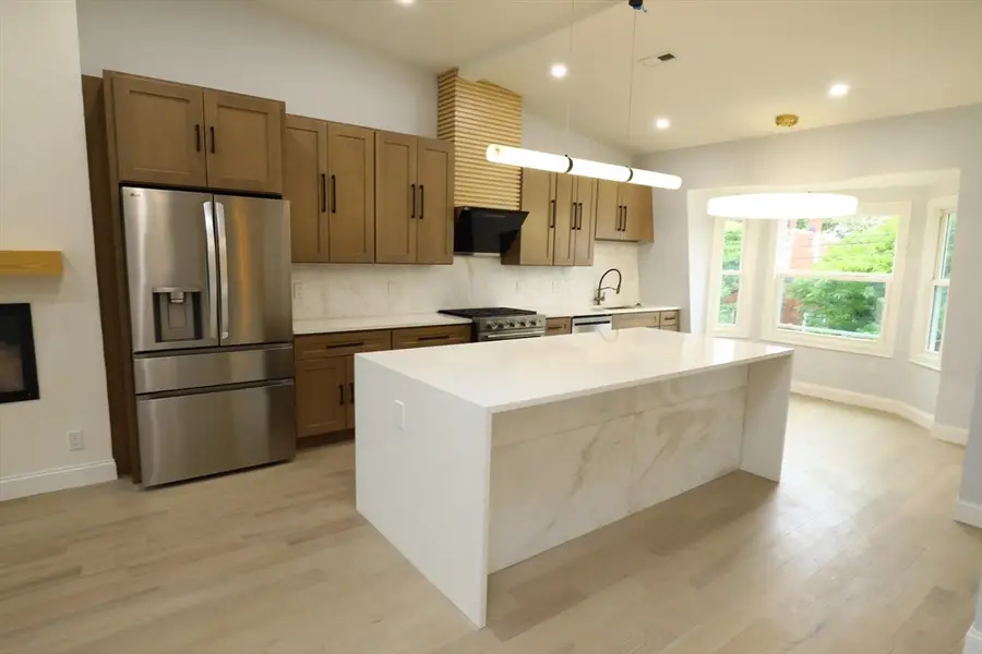 89 Trenton St #3, Boston, MA 02128 - #3