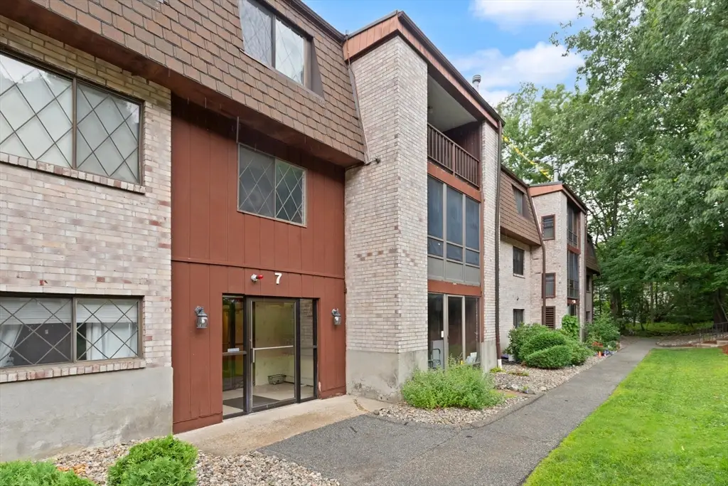 7 Greenbriar Drive #207, North Reading, MA 01864 - #1
