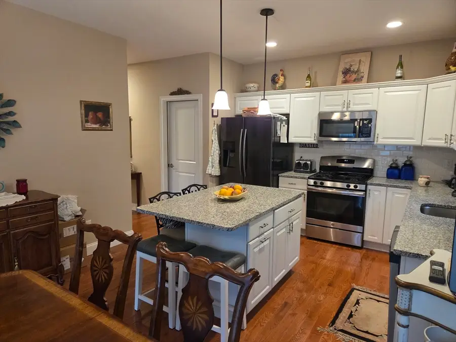 27 Eagle Nest #27, Clinton, MA 01510 - #3
