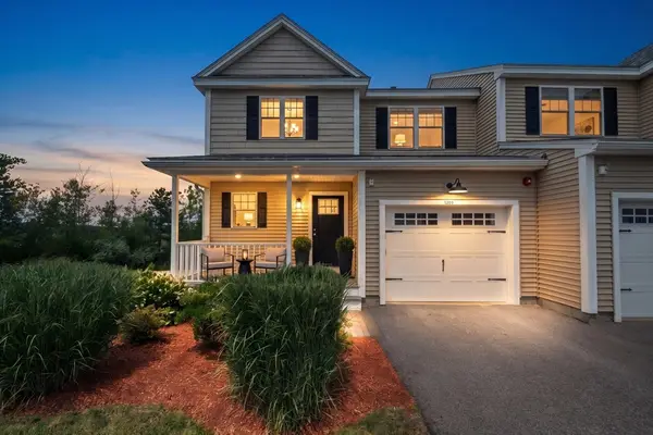 1202 Hazelwood Way #1202, Clinton, MA 01510