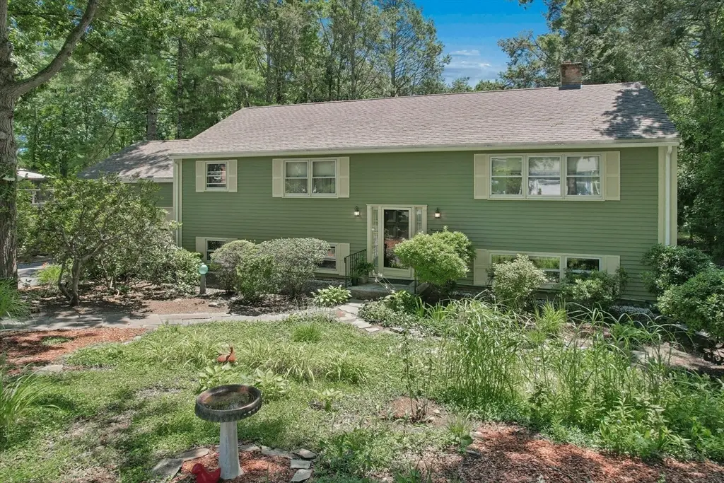 19 Hickory Drive, Worcester, MA 01609 - #1