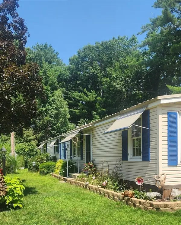 281 Chauncey Walker St Avenue A #26, Belchertown, MA 01007