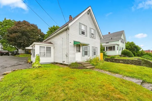 45 Nichols St, Gardner, MA 01440