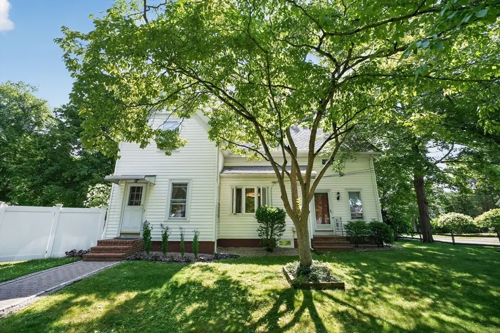 207 N Central St, East Bridgewater, MA 02333 - #1