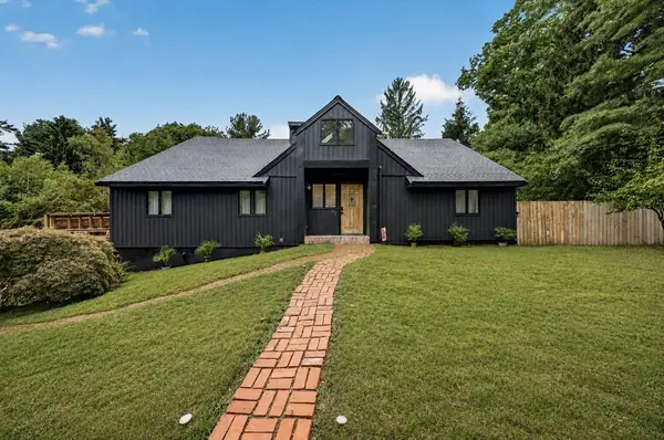 63 S Grove St, Foxboro, MA 02035