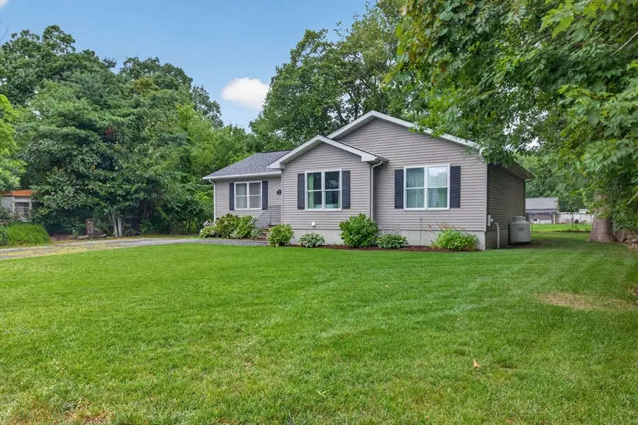 79 Pembroke Ave, Acushnet, MA 02743 - #2