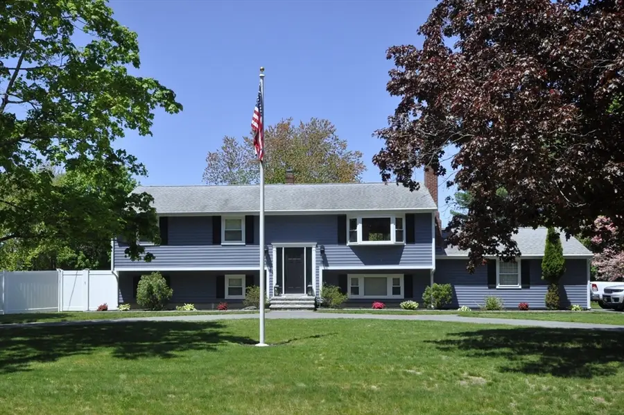 46 Bridle Rd, Bridgewater, MA 02324 - #2