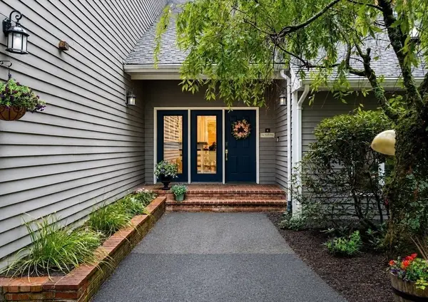 4 Turner Lane, Easton, MA 02334