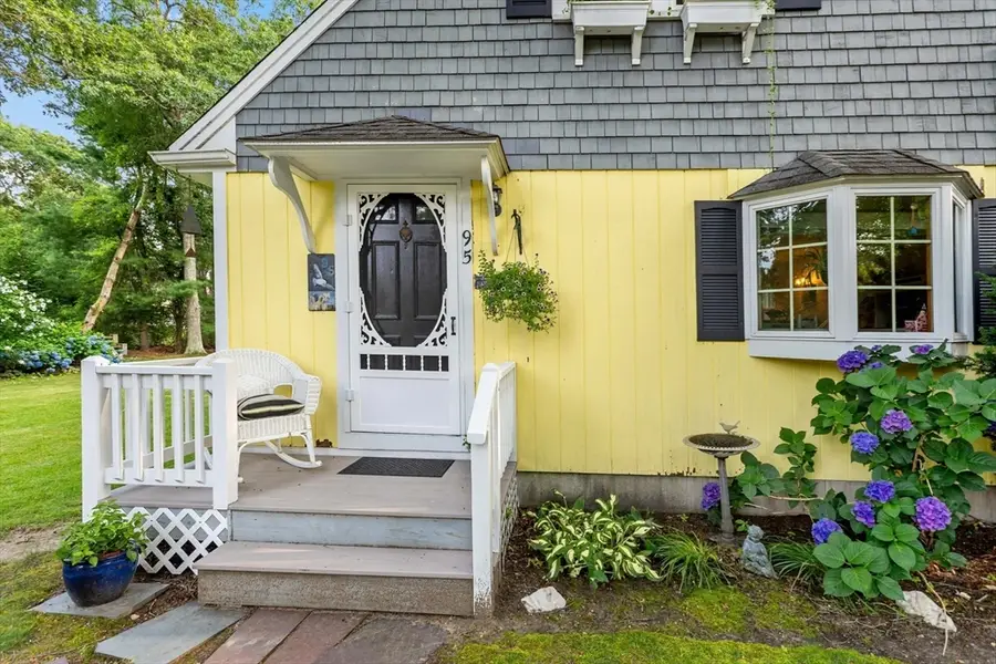 95 Winslow Rd, North Falmouth, MA 02556 - #2