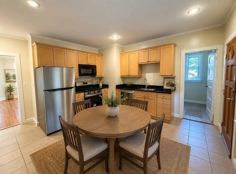 110 A Chestnut St (rear) #2, Brookline, MA 02445 - #3