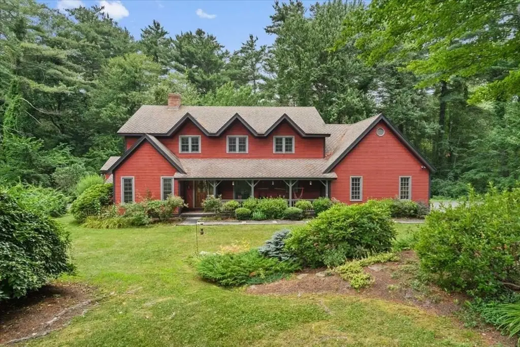 68 Vaughn Hill Rd, Bolton, MA 01740 - #1