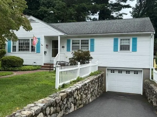 72 Eustis Ave, Wakefield, MA 01880